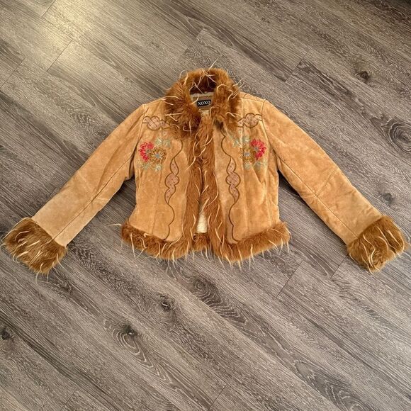 XOXO Jackets & Blazers - Xoxo Vintage Y2k Tan Suede Jacket with Faux Fur Trim